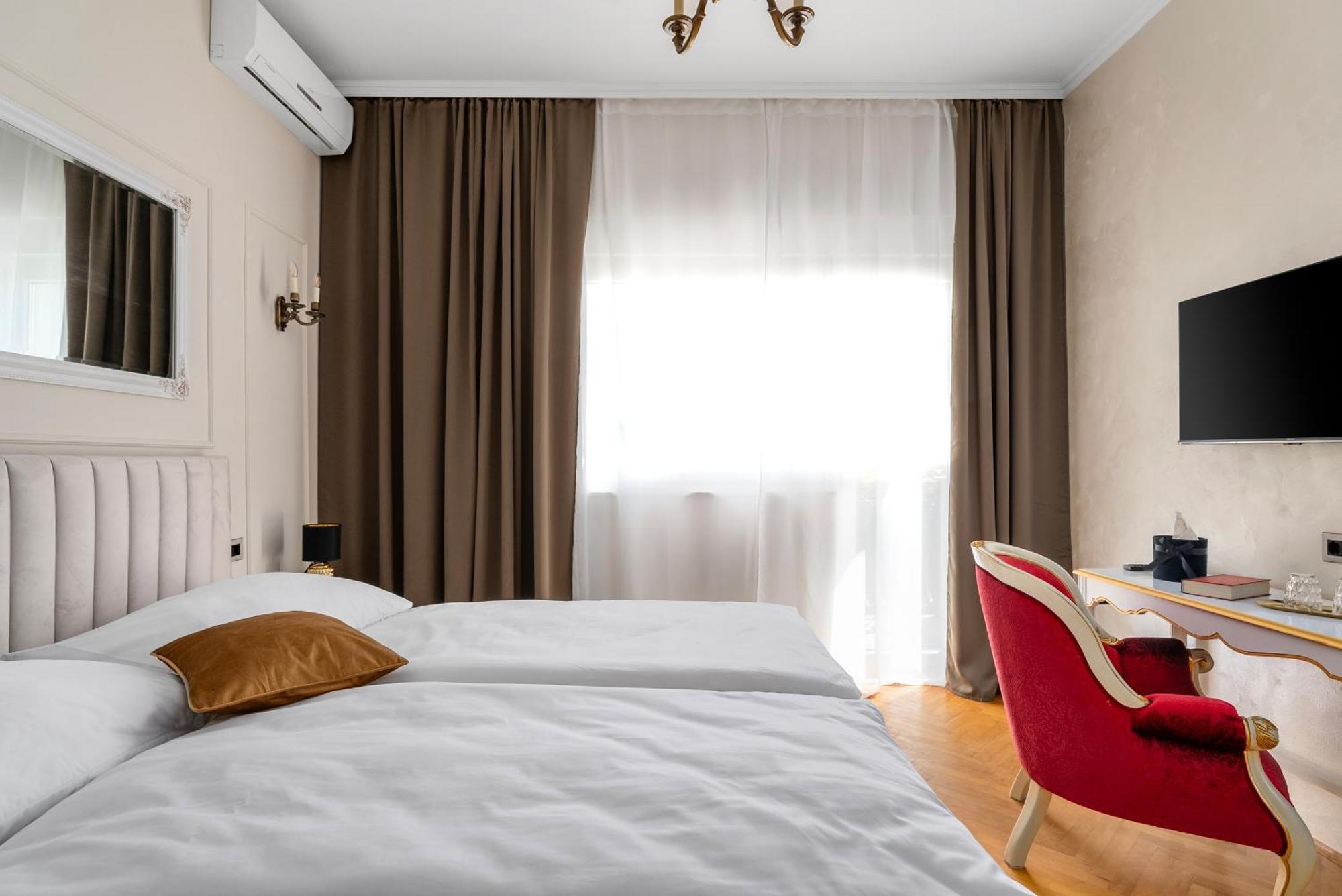 Storge Boutique Bed & Breakfast Omiš Kültér fotó